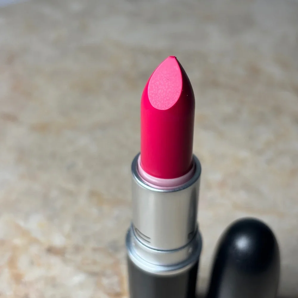 MAC Matte Lipstick Moxie A62 Full Size Bright Pink Red Bold Cosmetic Makeup